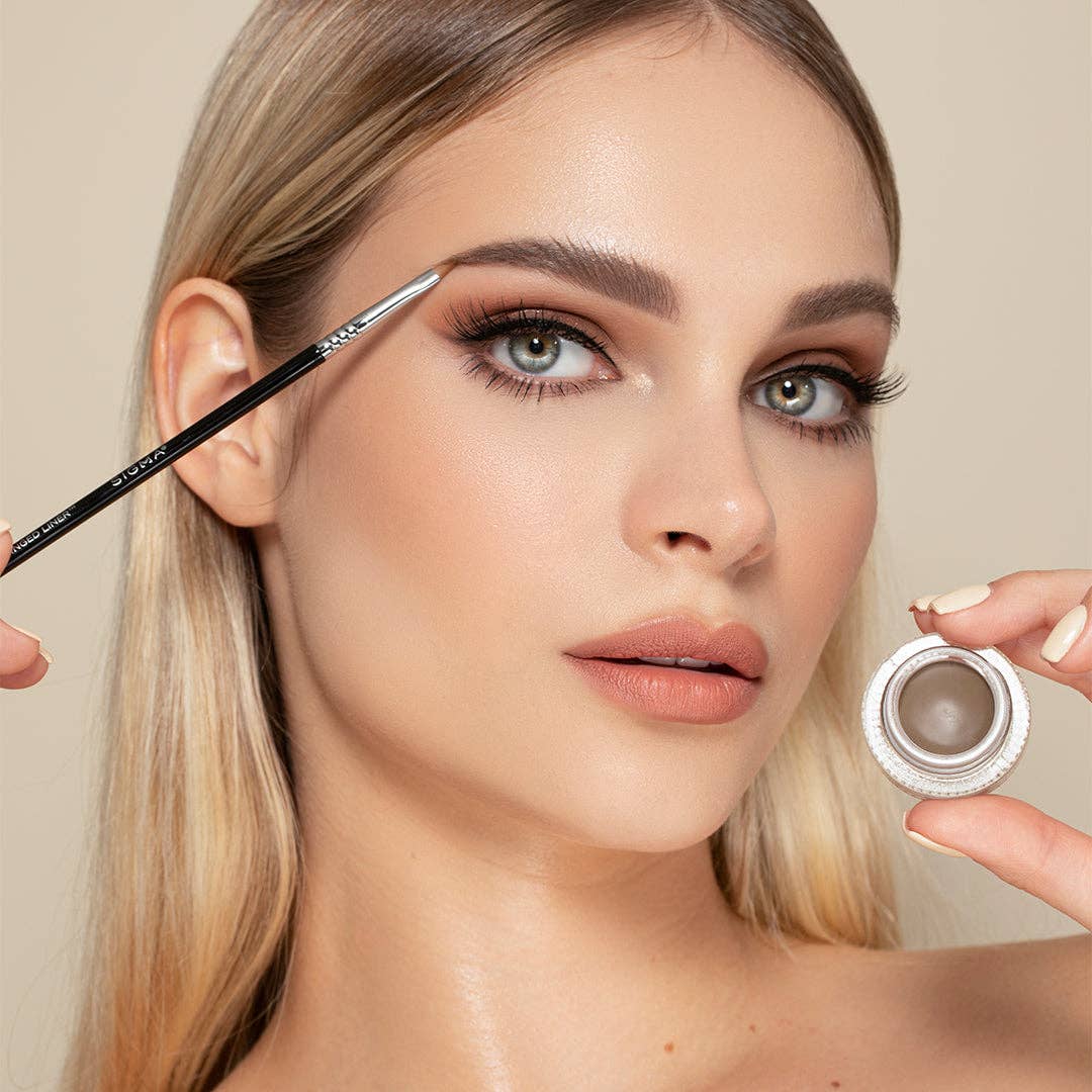 DEFINE + POSE BROW POMADE