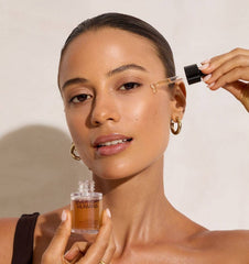 Sun Blush Glowing Gradual Self-Tan Drops For Face & Body