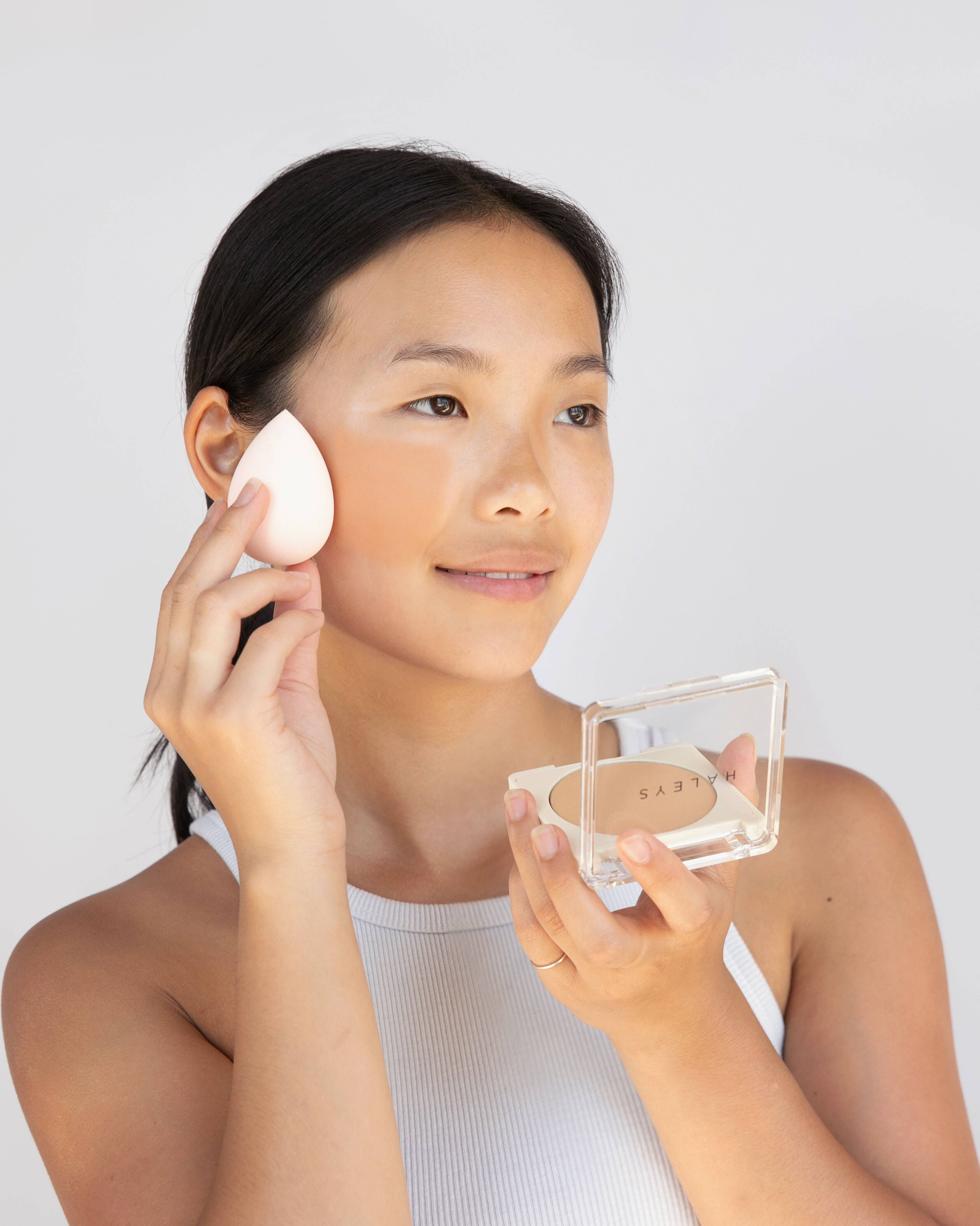 Re-cover Matte Weightless Powder Foundation