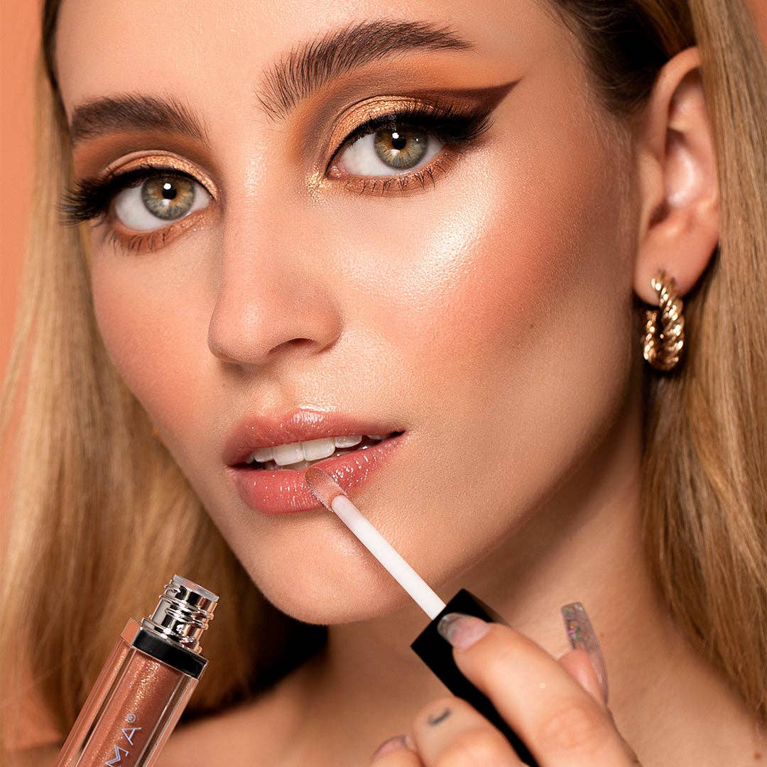 High-Shine Shimmery Non-Sticky Lip Gloss